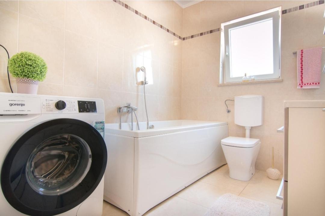 Apartment Antonella Fasana Fažana エクステリア 写真
