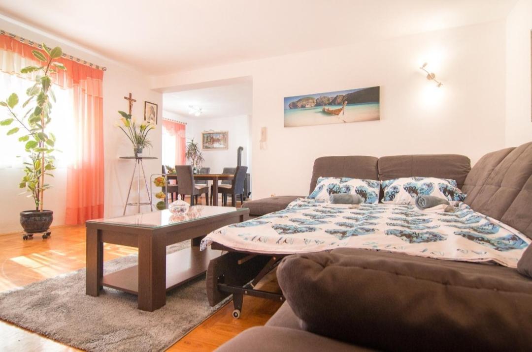 Apartment Antonella Fasana Fažana エクステリア 写真